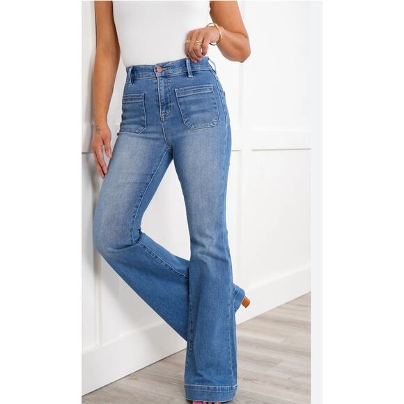 Risen- Women's high rise front patch pocket bell bottom jeans- size 15 - Picture 1 of 9